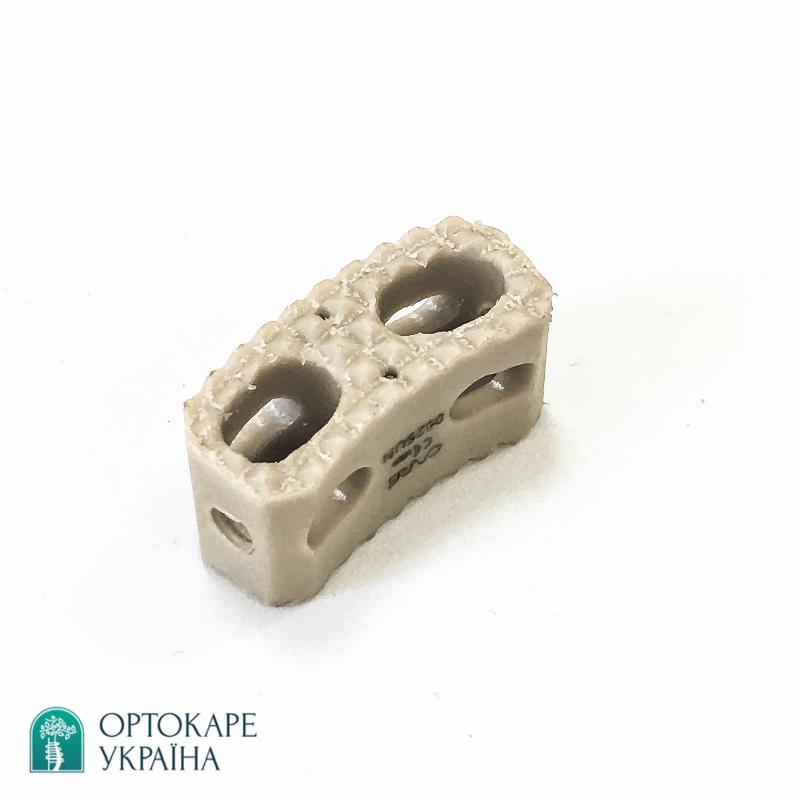 Боковий грудний міжхребцевий кейдж PEEK "ORTHO CARE"